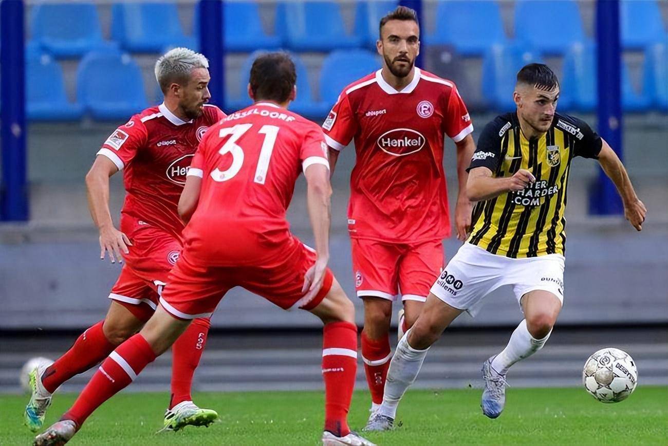 斯图加特在联赛中夺得关键胜利 斯图加特在联赛中夺得关键胜利