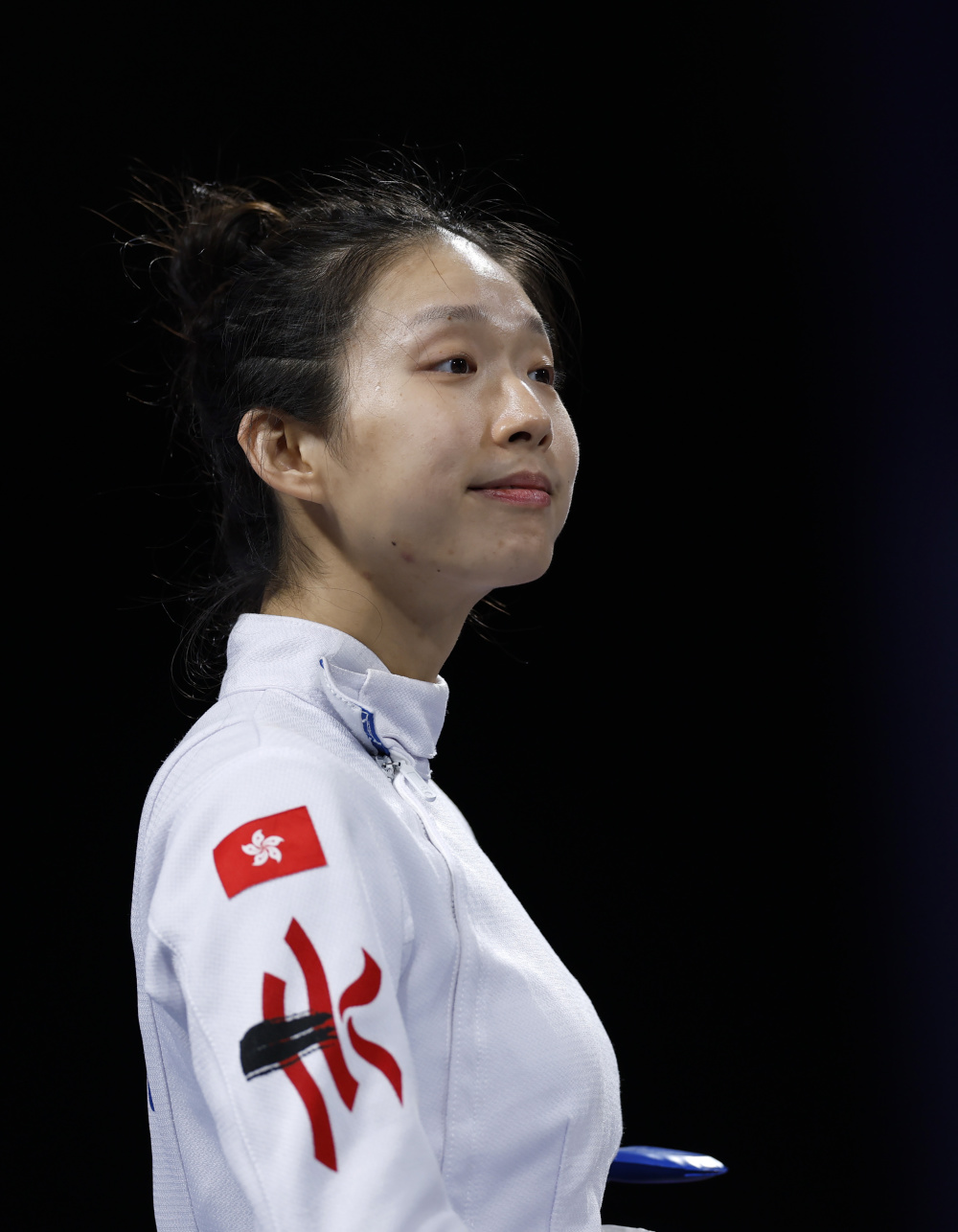 法国击剑选手飒爽英姿，夺得金牌