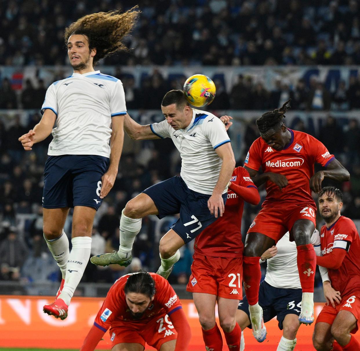 佛罗伦萨战胜对手，取得两连胜