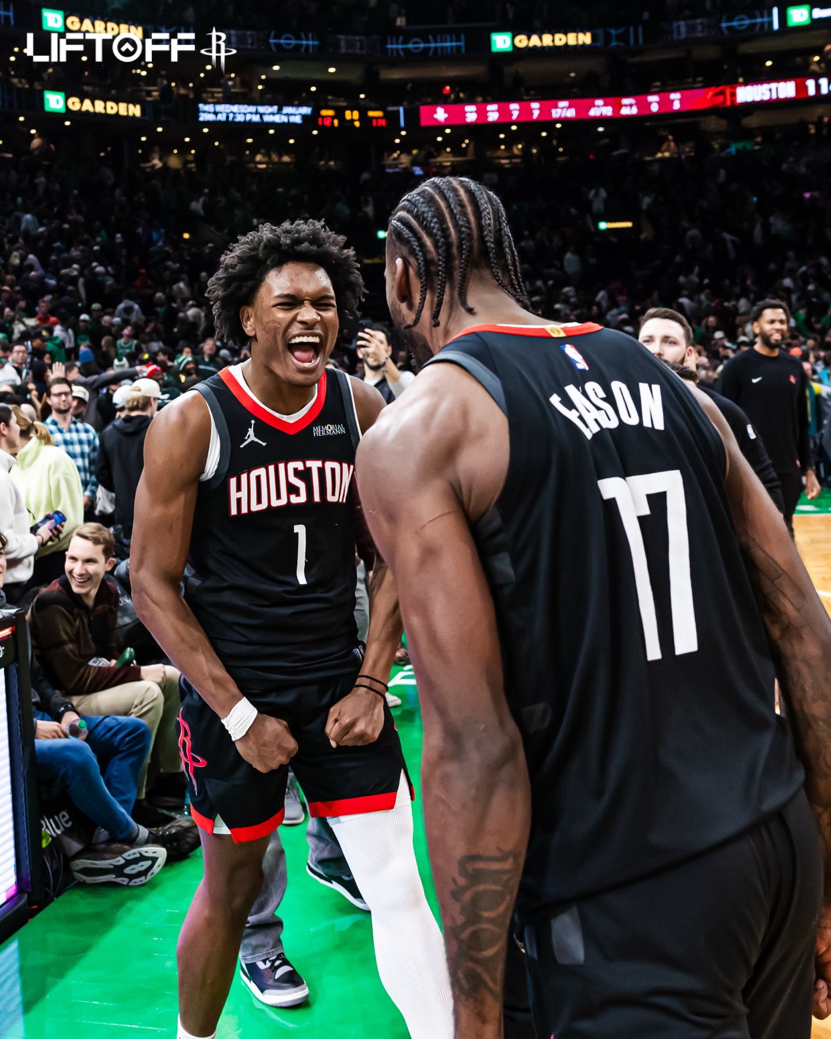 -包含火箭再度胜出，球队整体发挥十分出色的词条