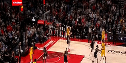 湖人连胜，开拓者遇阻之战失利