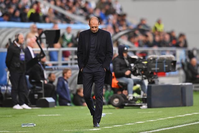 包含阿尔梅里亚击败对手，取得关键三分的词条