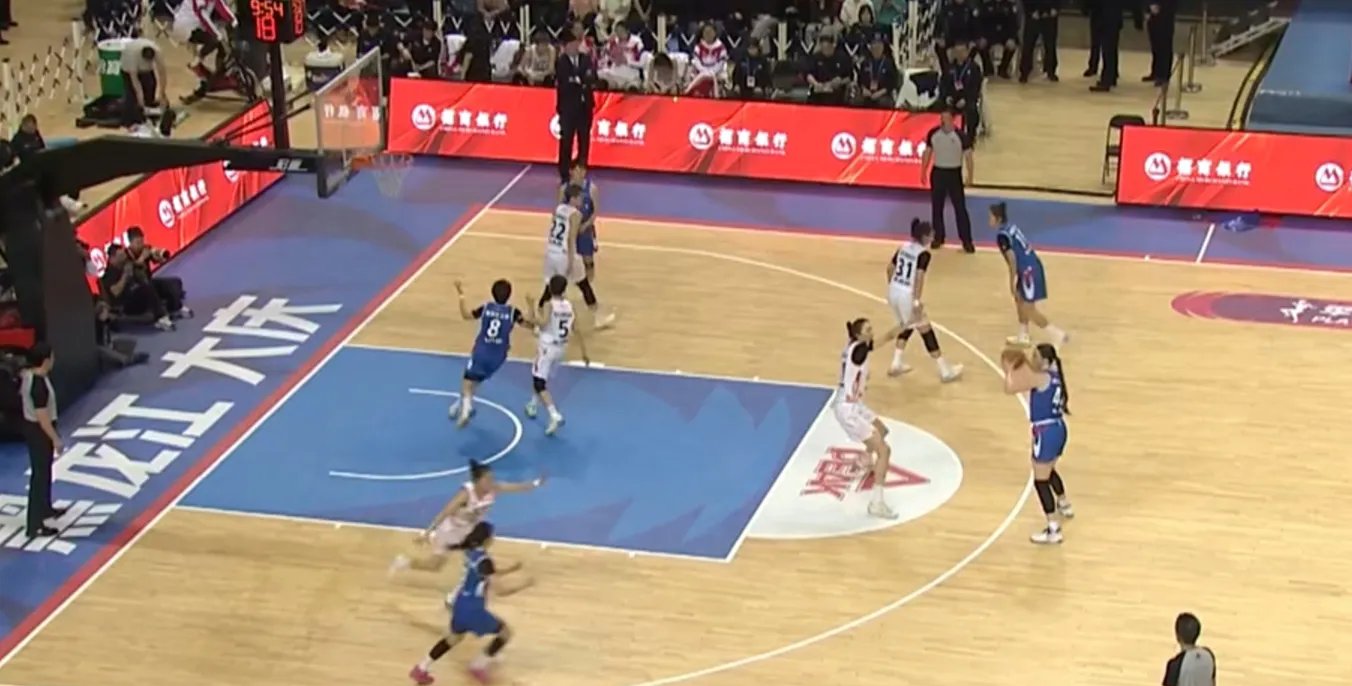 江苏主场失利，四川大胜晋级季后赛的简单介绍