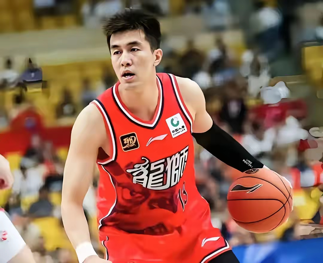 辽宁男篮士气高涨备战广东宏远队 辽宁男篮士气高涨备战广东宏远队