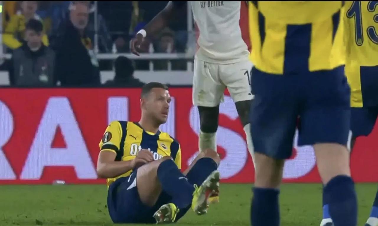 关于萨索洛客场挑落对手,取得胜利的信息 关于萨索洛客场挑落对手,取得胜利的信息