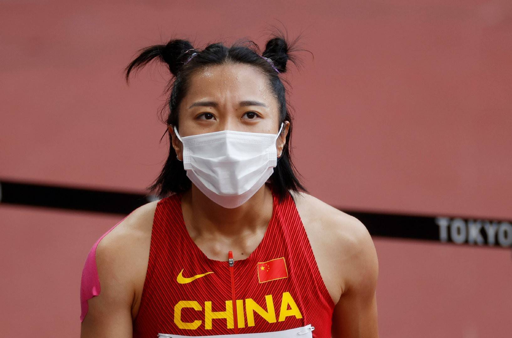 FB体育-包含斗智斗勇一触即发，田径场上中国选手抢眼的词条