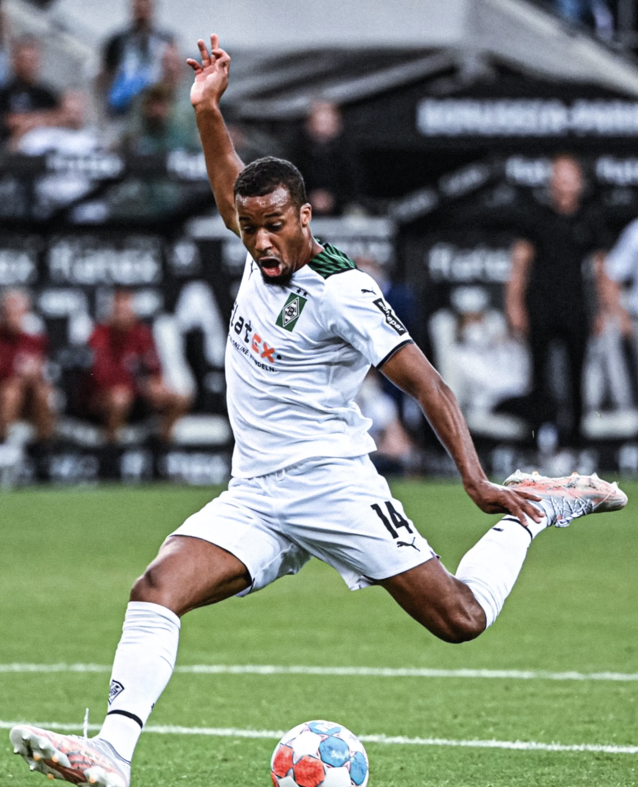 卡利亚里主场力克桑普多利亚