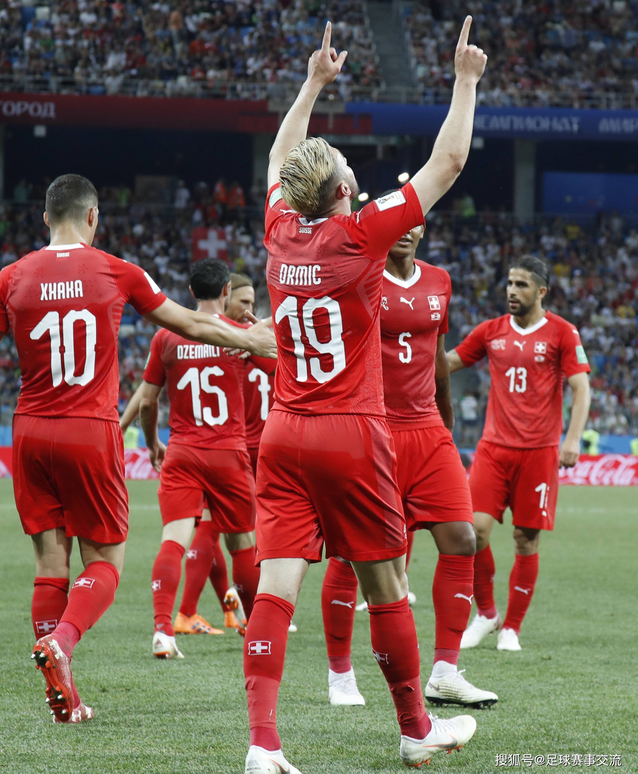 包含瑞士对阵意大利，欧洲杯强强对话引起瞩目的词条