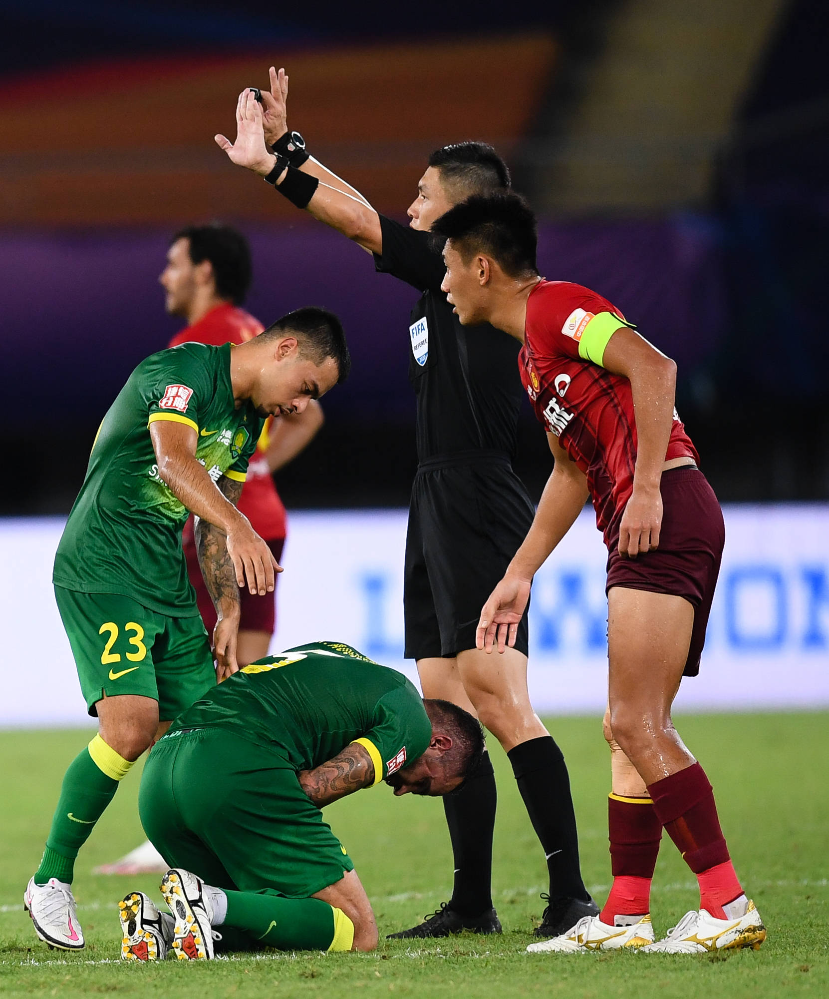 -河北华夏幸福遇到困难，主教练制定新战术策略助球队重返巅峰