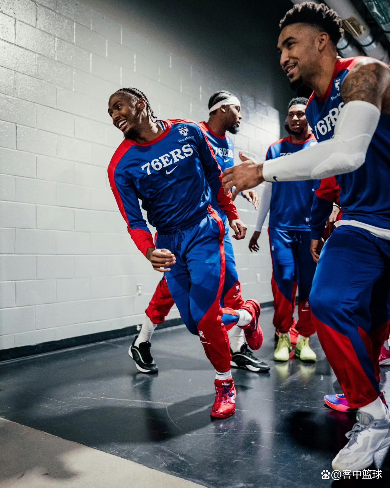 队内感情纠葛曝光，球员之间的微妙关系引人关注