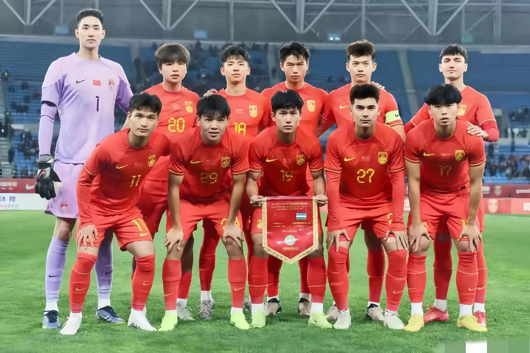 足球比赛在亚洲区展开，球队备战状态佳