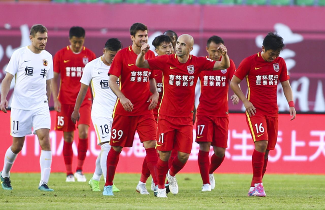 FB体育在线-建业主场横扫恒丰，保级希望稍有起色的简单介绍