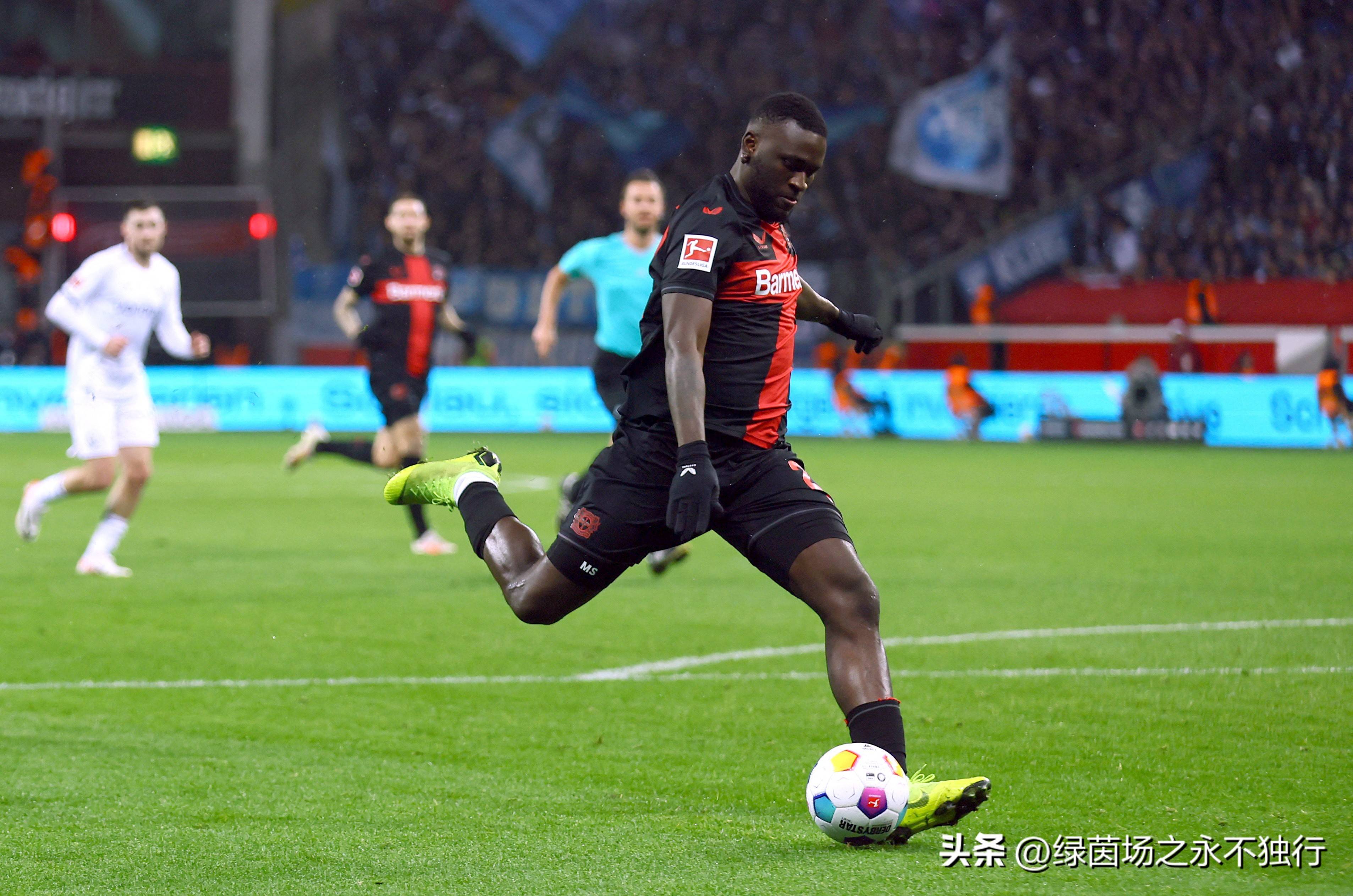 勒沃库森主场失利，冲击欧冠名额受阻的简单介绍