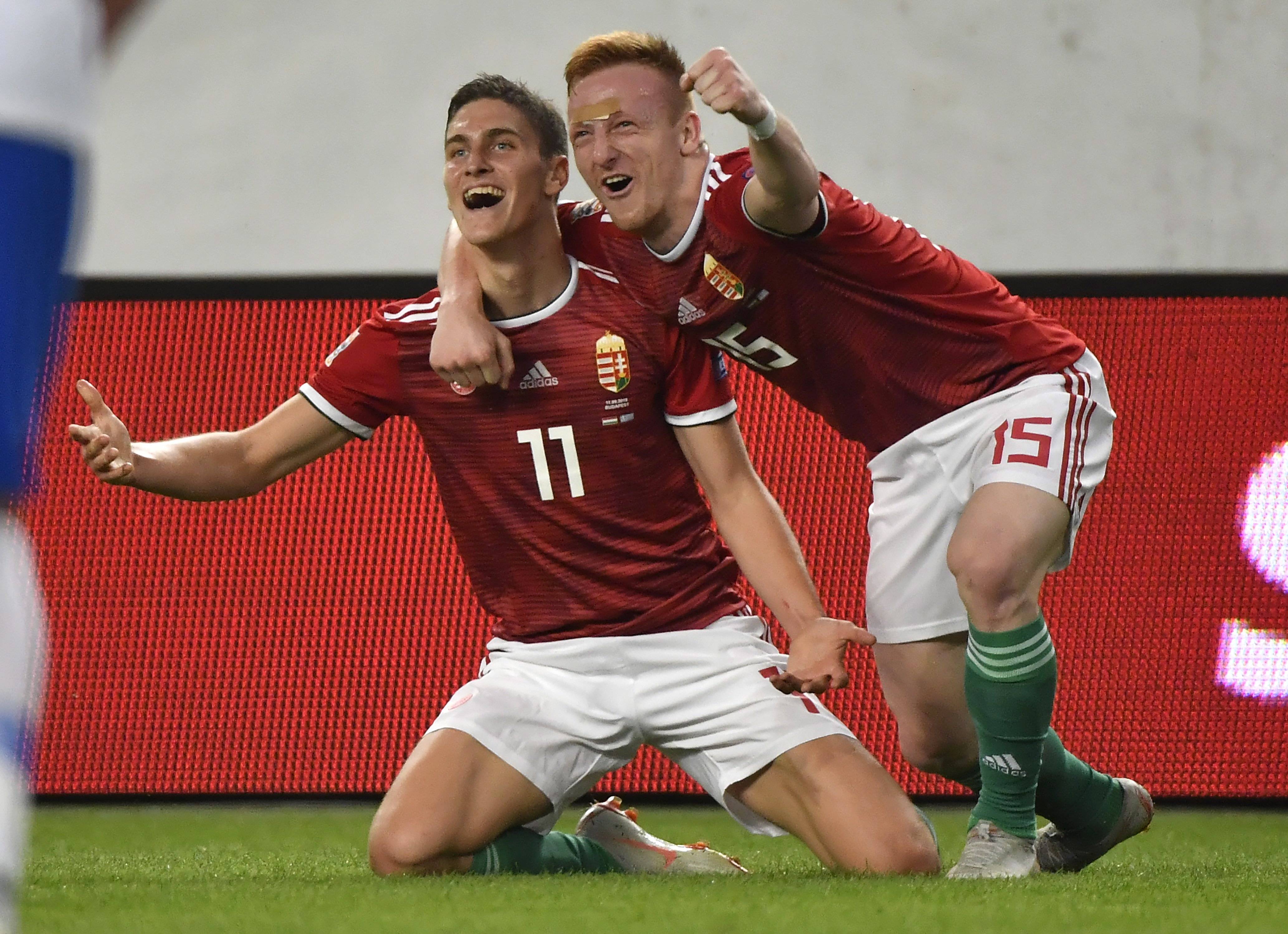 包含瑞士队击败对手,杀入欧锦赛八强的词条 包含瑞士队击败对手,杀入欧锦赛八强的词条