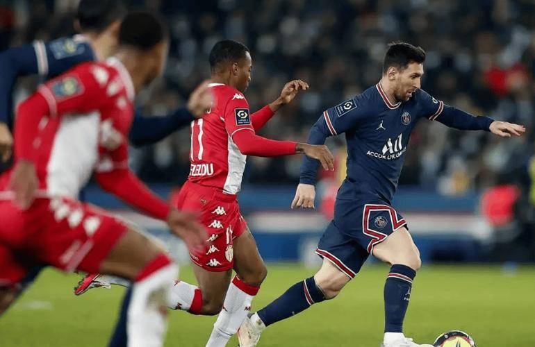 圣埃蒂安球员心态坚定，憧憬登顶