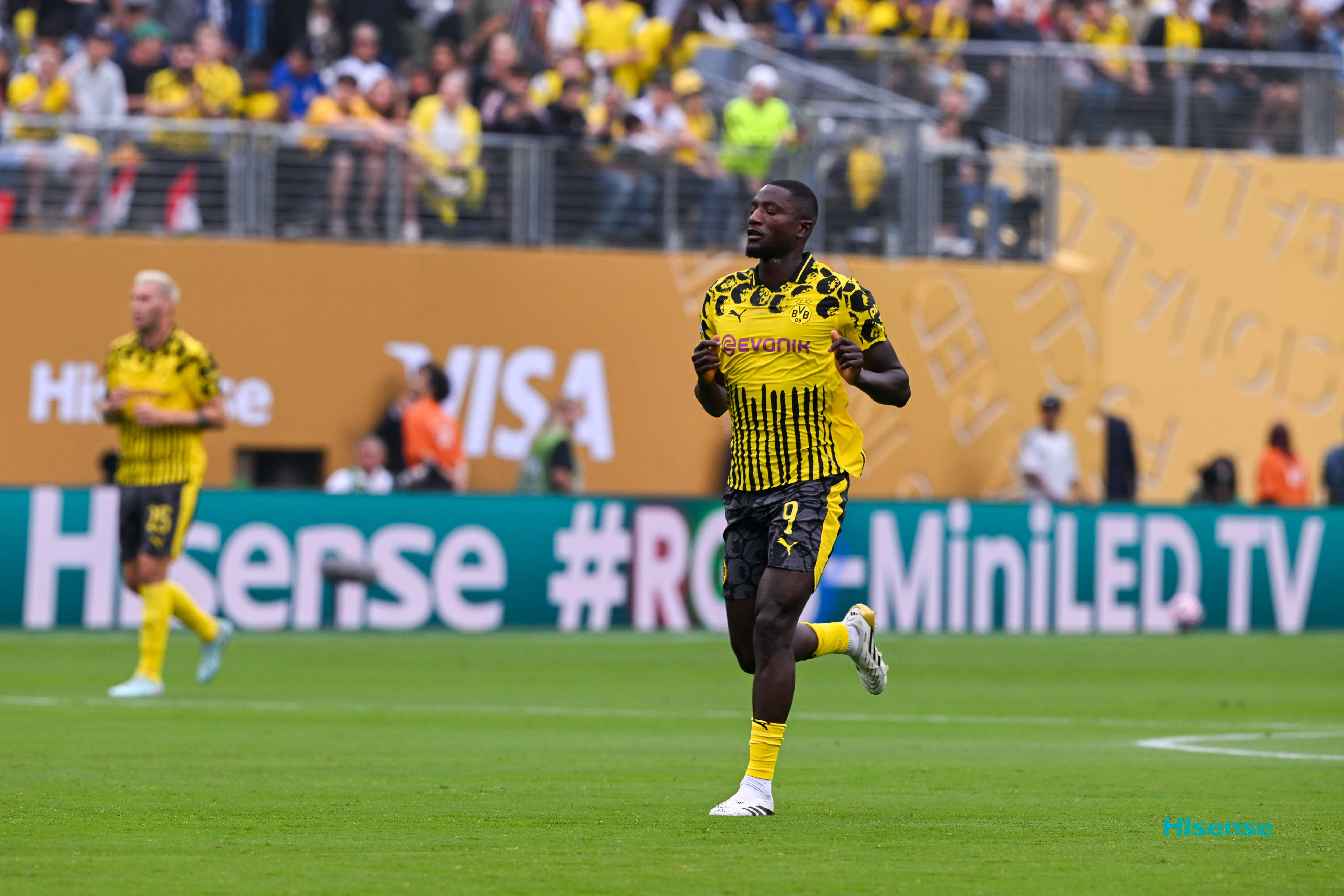 FB体育注册网址-多特蒙德战平对手，未能取得胜利