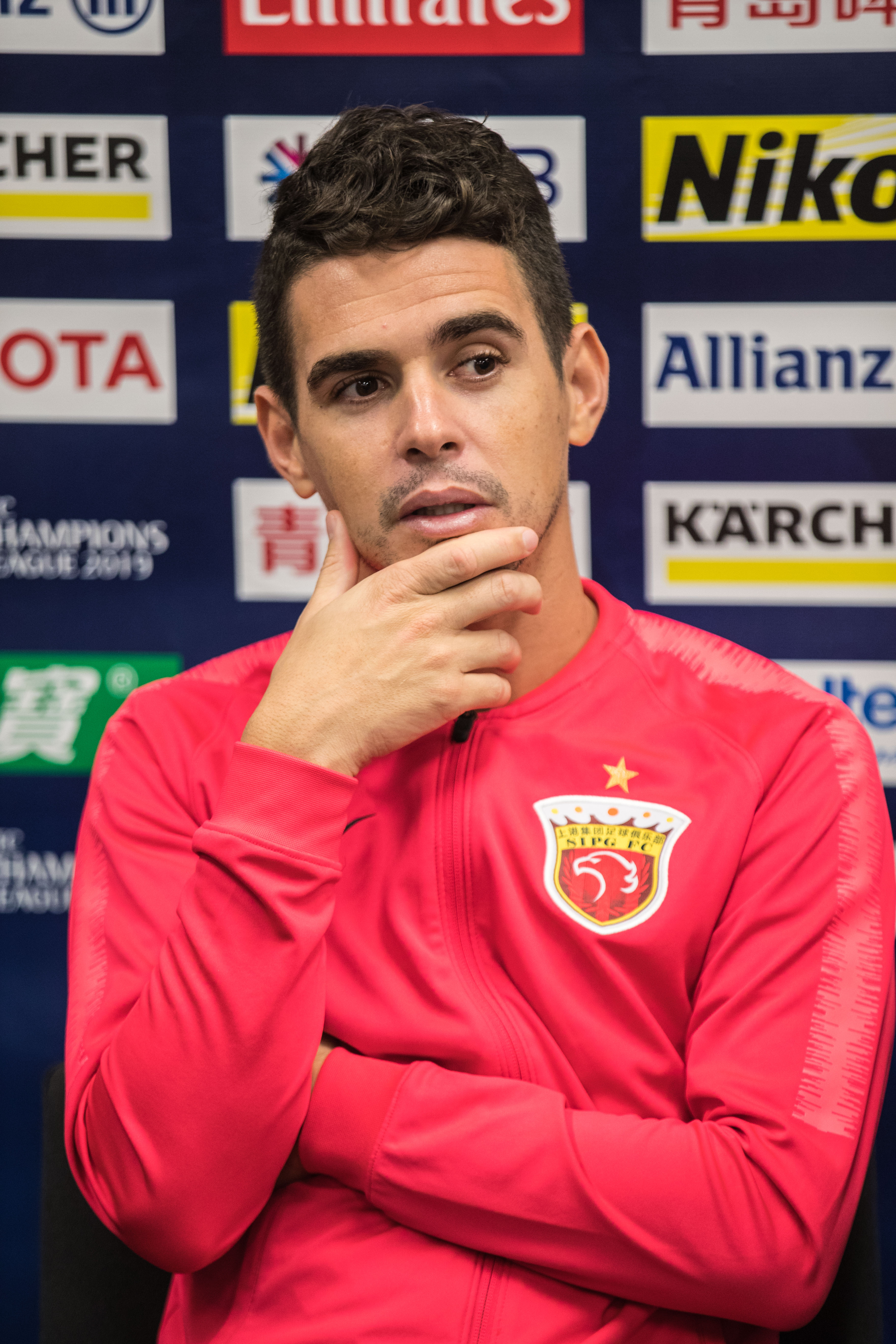 上海上港主场压倒亚洲队伍，大放光彩！