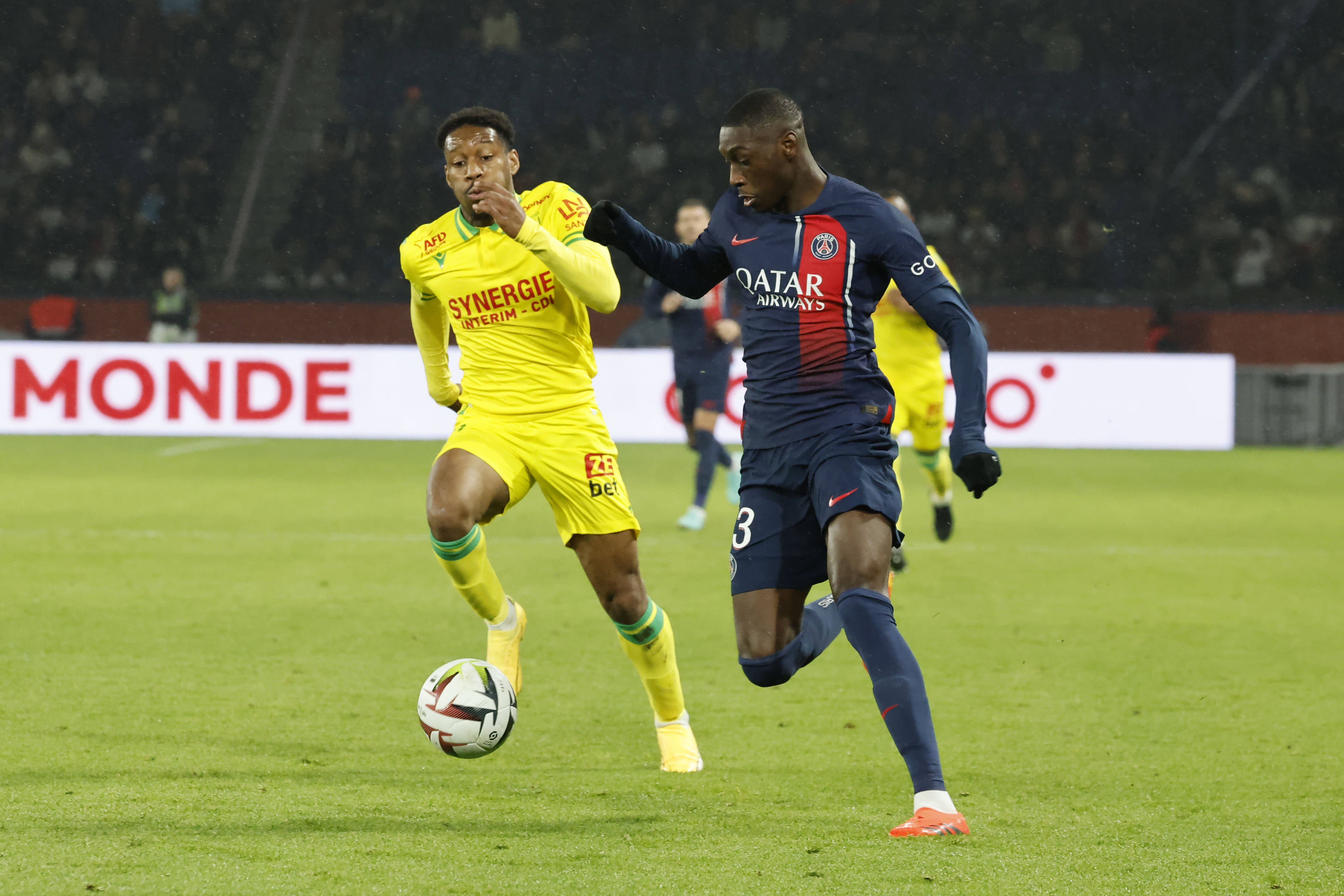 FB体育在线-尼斯队遭遇惨败，法甲积分榜下滑的简单介绍