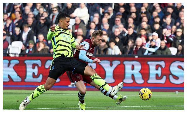 FB体育在线-弗赖堡主场势如破竹，轻松取胜的简单介绍