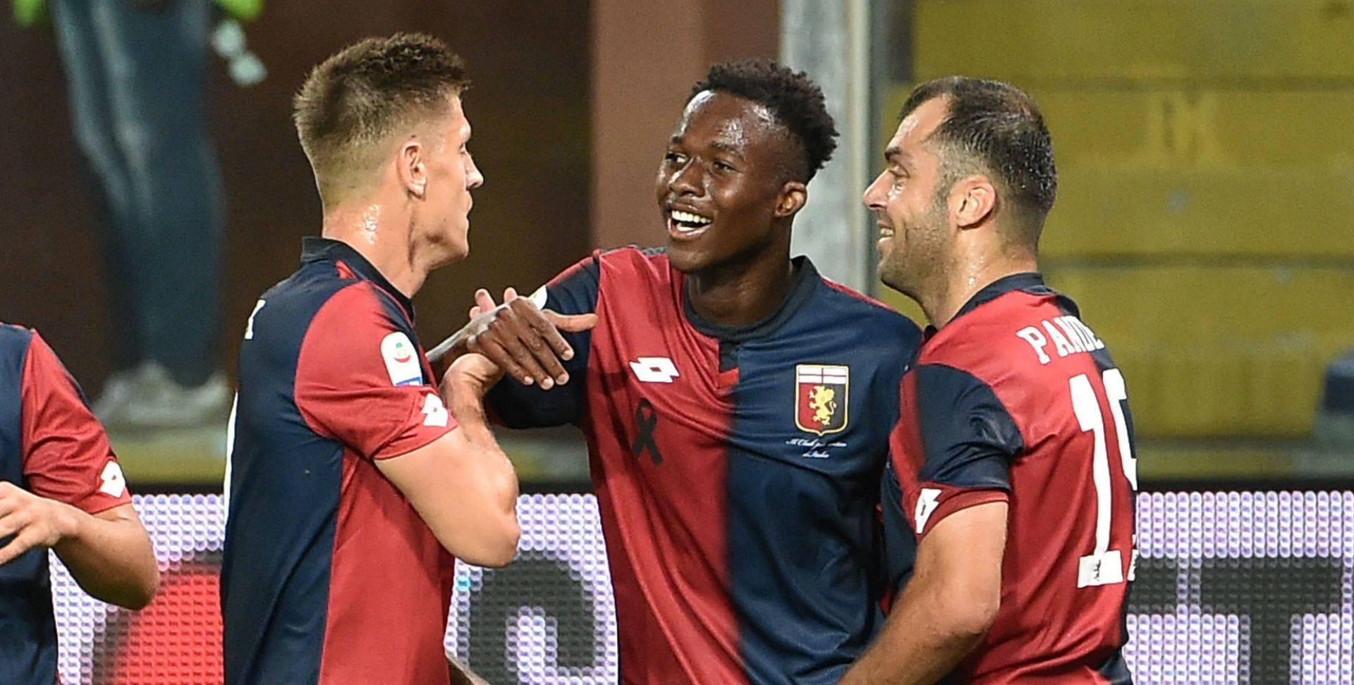 包含热那亚客场完胜，实现保级大逆转的词条