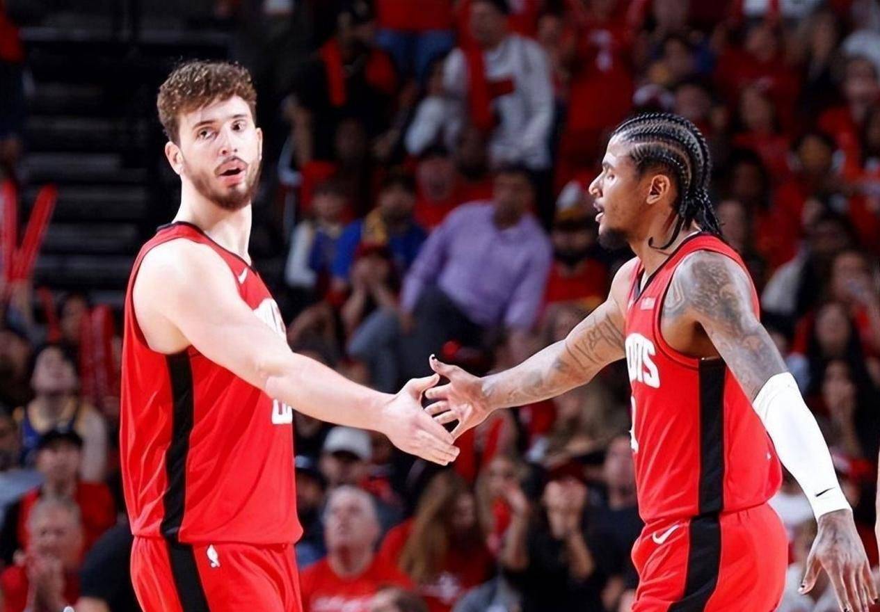 火箭击败灰熊,继续领跑 火箭击败灰熊,继续领跑