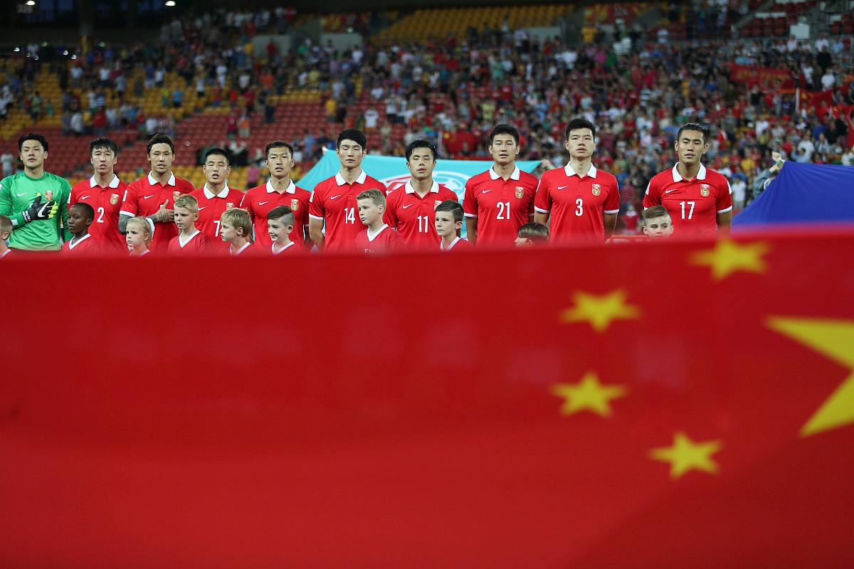 国足主帅李铁：集训备战亚洲杯，目标是打出精彩比赛的简单介绍