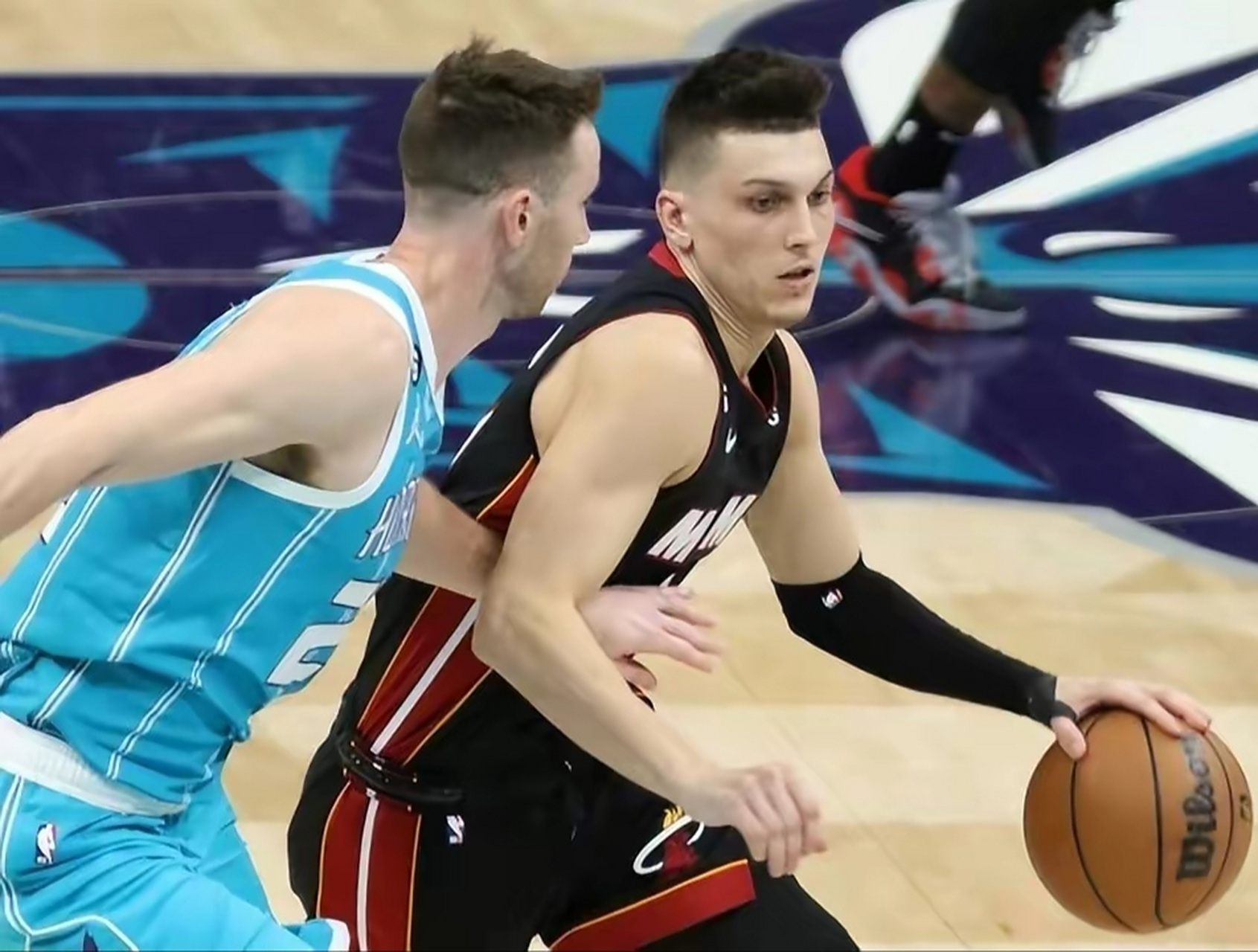 热火主场击败黄蜂，巴特勒发威