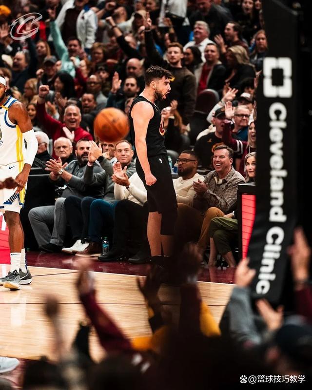 猛龙惨败尼克斯名列东部 猛龙惨败尼克斯名列东部