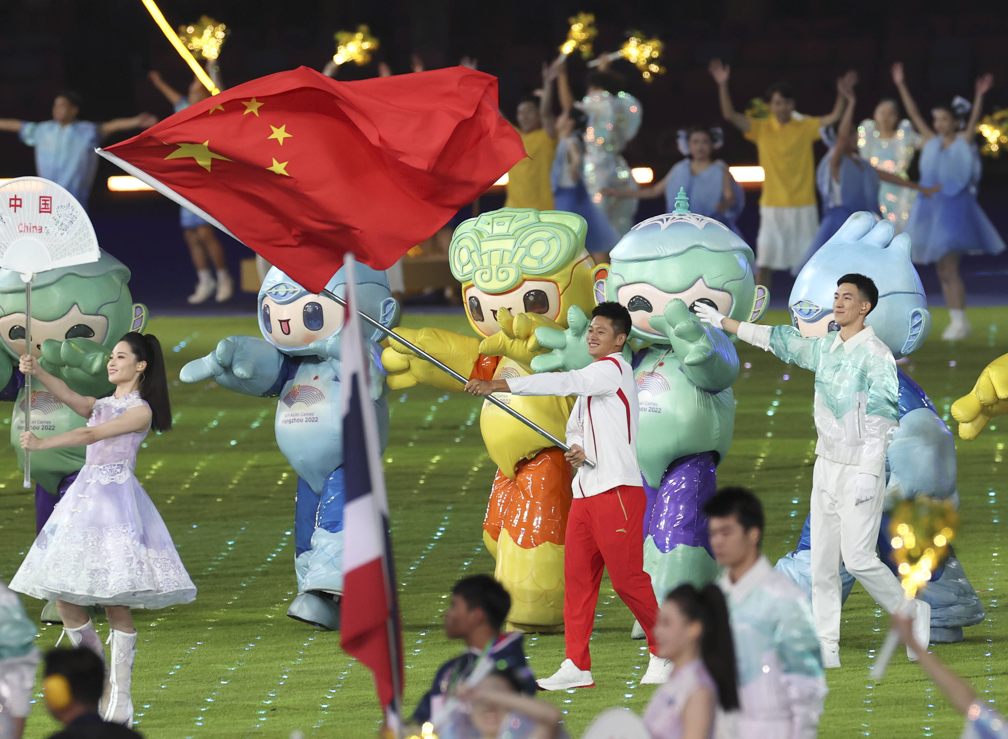 FB体育在线-2022年亚运会在杭州举行，中国代表团抵达备战