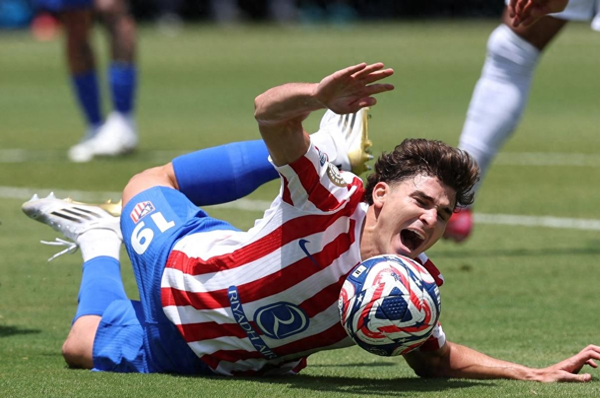 马竞凭借绝杀球,轻取联赛关键胜利 马竞凭借绝杀球,轻取联赛关键胜利