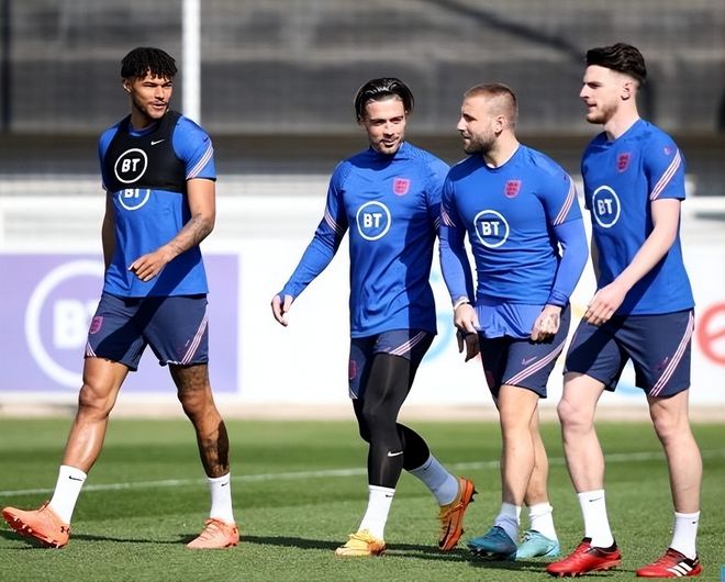 西班牙碾压塞内加尔，楚阿梅尼统治全场的简单介绍